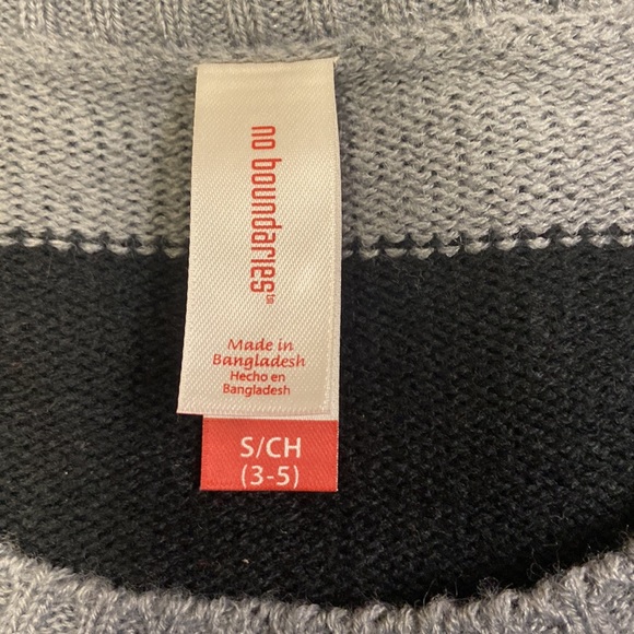 No Boundaries Sweaters No Boundaries Black And Gray Stripe Sweater